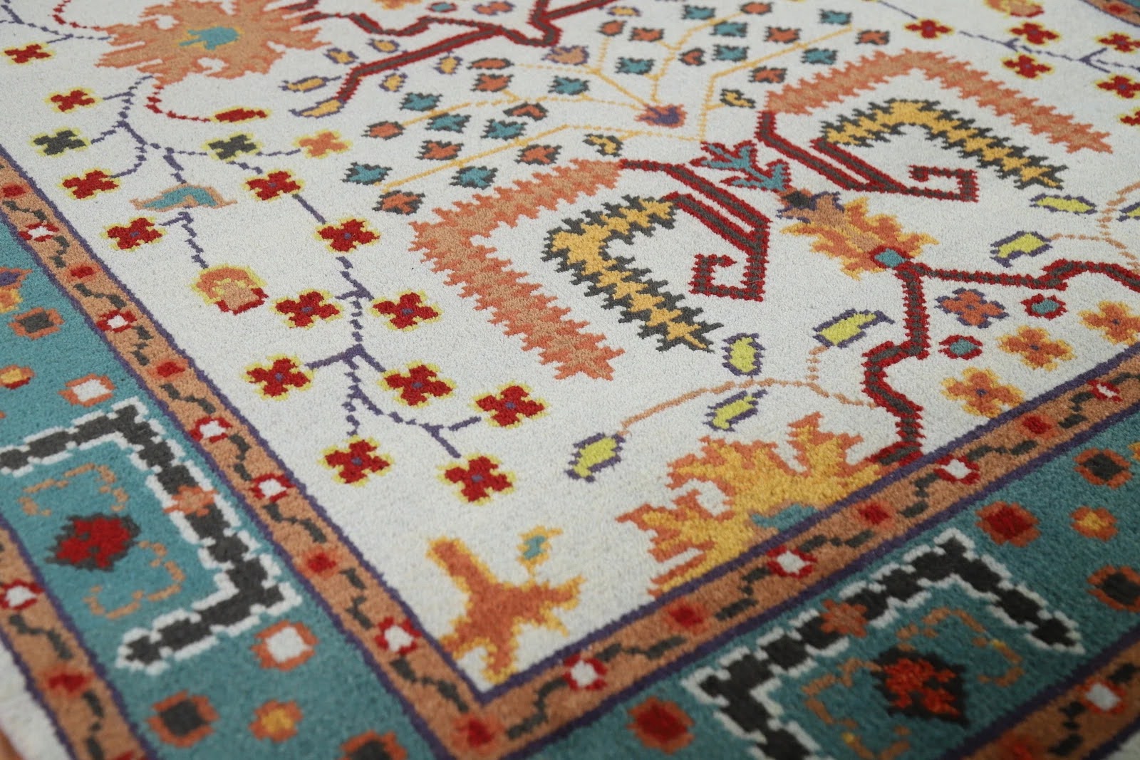 Diamond Crest Oushak Hand Knotted Rug